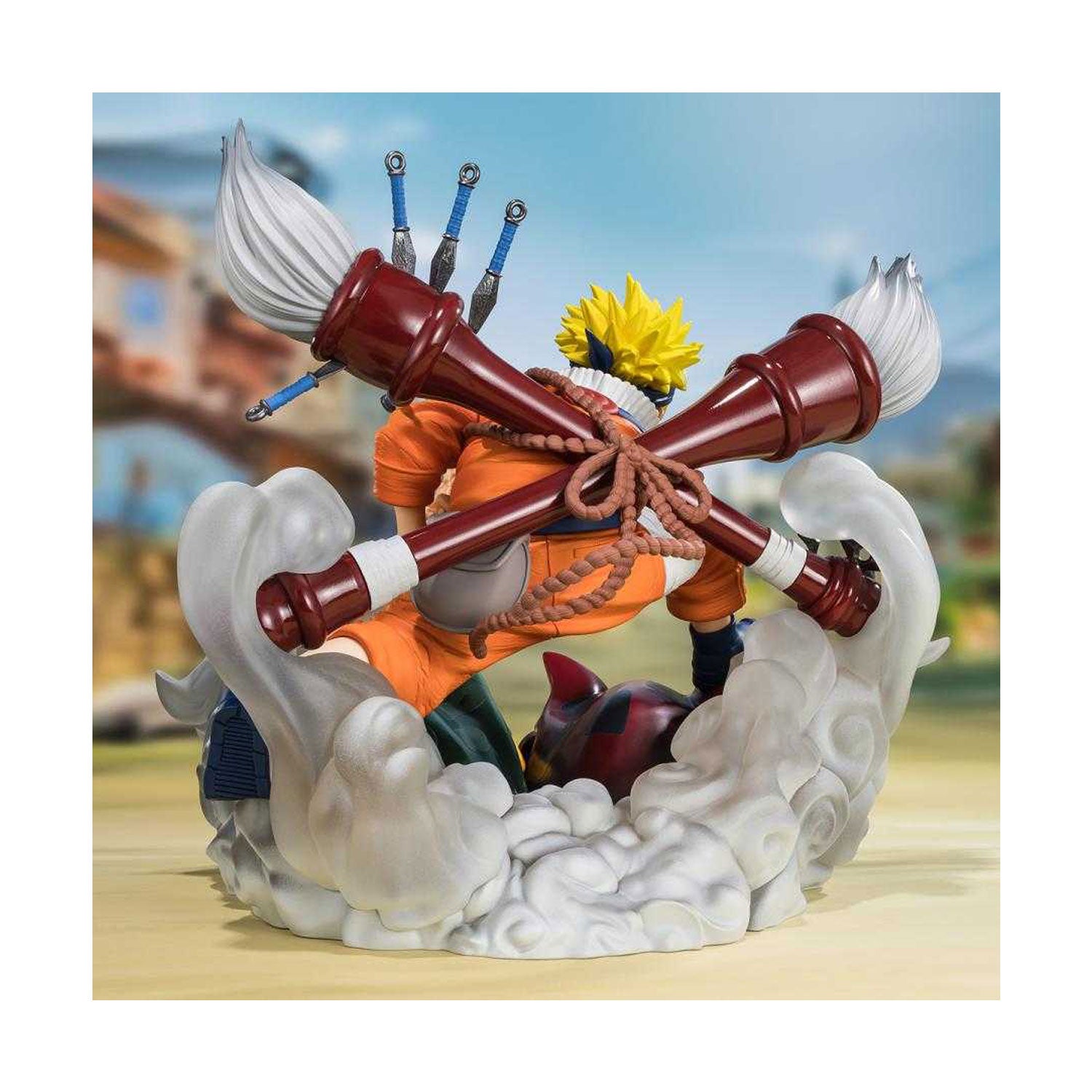 Die Naruto Uzumaki Figur von FiguartsZero aus dem Hause Bandai, mit Rauch, Nebel und Justupose in Konoha.